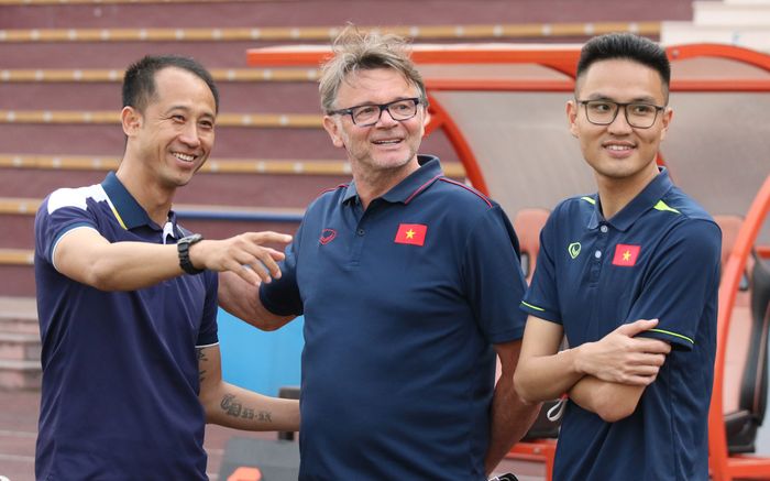 'The King' Đàm Vĩnh Hưng, 'phù thủy trắng' Troussier không chỉ là hư danh