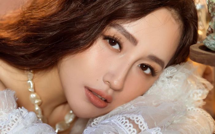 Sau tin đồn bí mật sinh con, Mai Phương Thúy tiết lộ đang trong giai đoạn tu luyện, tinh thần bất ổn