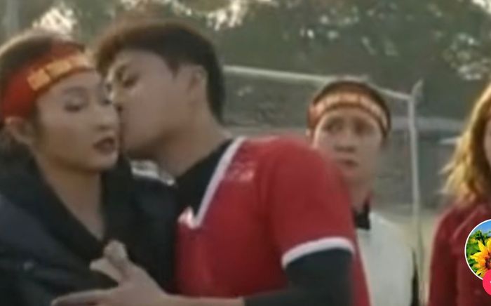 Khả Ngân si mê một cầu thủ bóng đá, Thanh Sơn vội có hành động đánh dấu chủ quyền