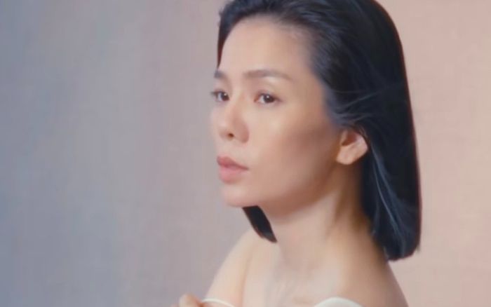 Lệ Quyên thừa nhận 'dao kéo' phần mũi, netizen xuýt xoa khen: 'Mãi mãi tuổi 20'