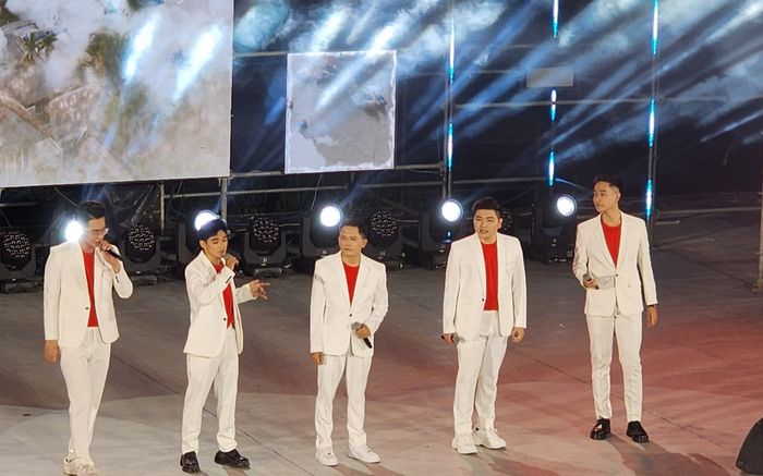 Hà An Huy ngọt ngào với 'Miền xa xôi', chủ nhân hit 'Bồng bềnh bồng bềnh' lần đầu song ca với Nam Em