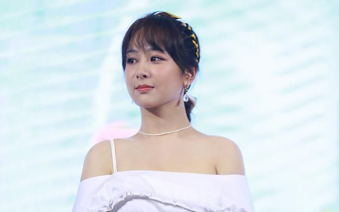 Khuyết điểm 'chí mạng' của dàn sao Hoa ngữ: Triệu Lộ Tư có nụ cười công nghiệp, Dương Tử dễ thừa cân