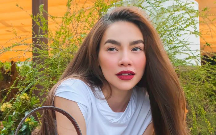 Hồ Ngọc Hà thừa nhận bản thân 'không hoàn hảo' ở tuổi 38