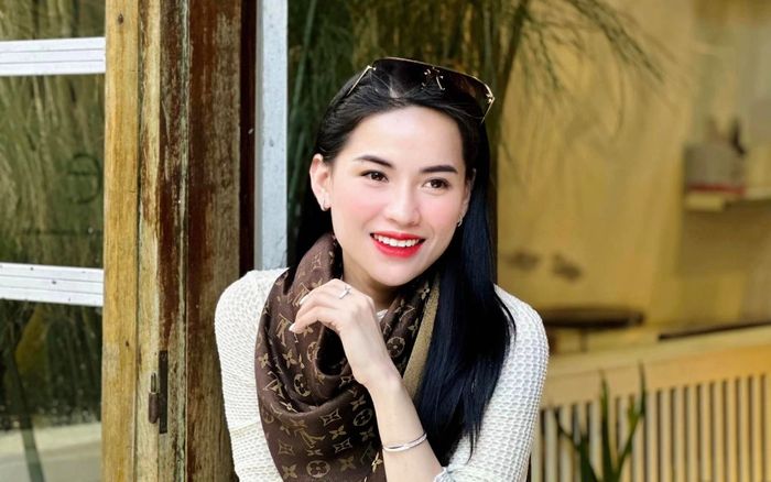 Võ Hà Linh: Thắng làm vua, thua xóa bình luận 'combat' nhận hơn 10.000 like của doanh nhân Vũ Diệu Thúy