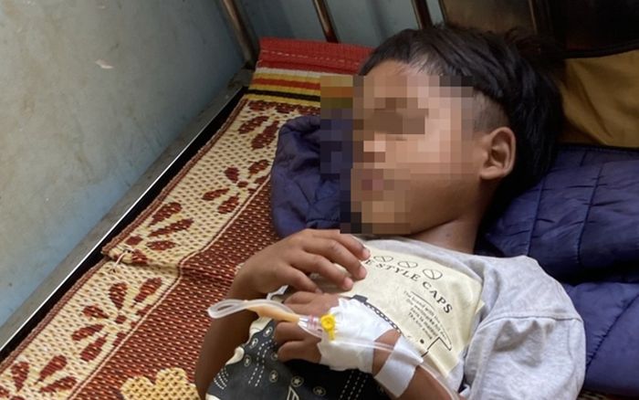 Cháu bé 2 tuổi tử vong thương tâm sau khi ăn thịt cóc