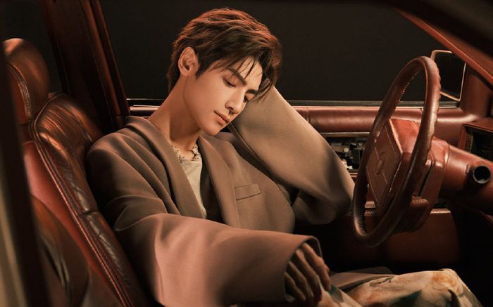 Trường Nguyệt Tẫn Minh vừa lên sóng, La Vân Hi đã vội công khai ảnh cưới với vợ yêu