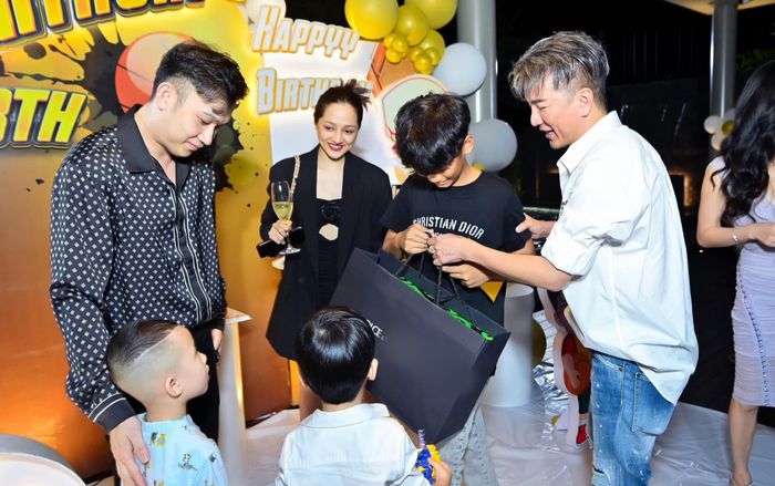 Bảo Anh góp mặt trong tiệc sinh nhật con trai Lệ Quyên sau nghi vấn mang bầu