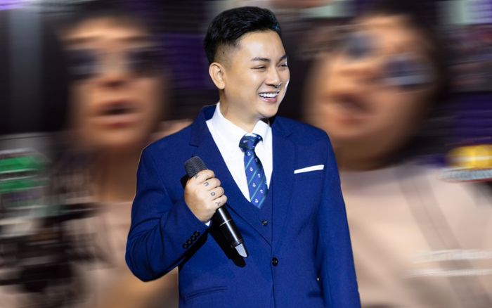 Hết hát nhạc buồn, Hoài Lâm khiến ai cũng bất ngờ trước hình ảnh mới trên livestream: Tưng bừng hết cỡ!