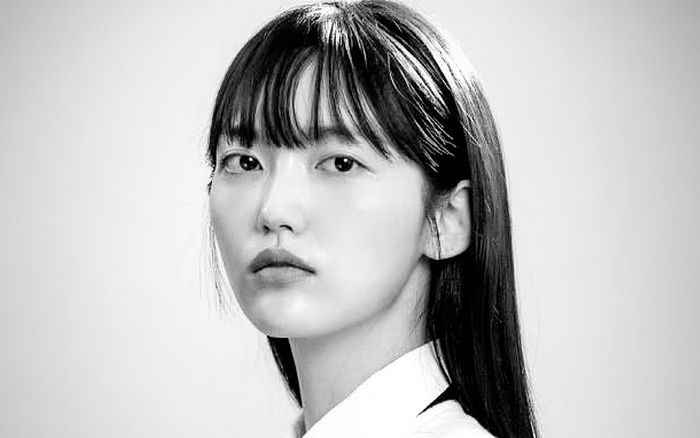 Một nữ diễn viên nổi tiếng đột ngột qua đời ở tuổi 27