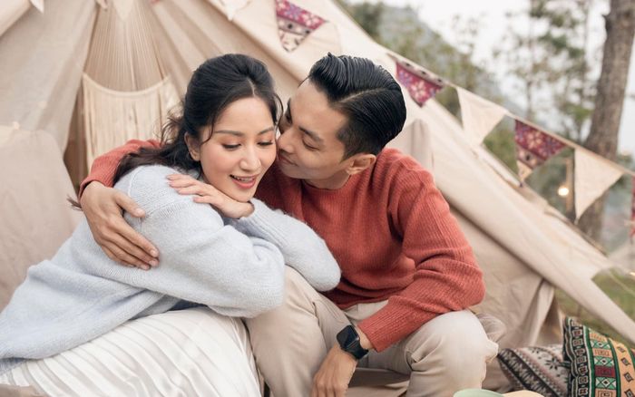 Vừa mang quà 'khủng' về tặng bà xã, Phan Hiển bất ngờ quay xe đòi quà ngược từ 'nóc nhà'