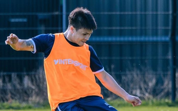NÓNG: Quang Hải có thể trở lại V.League