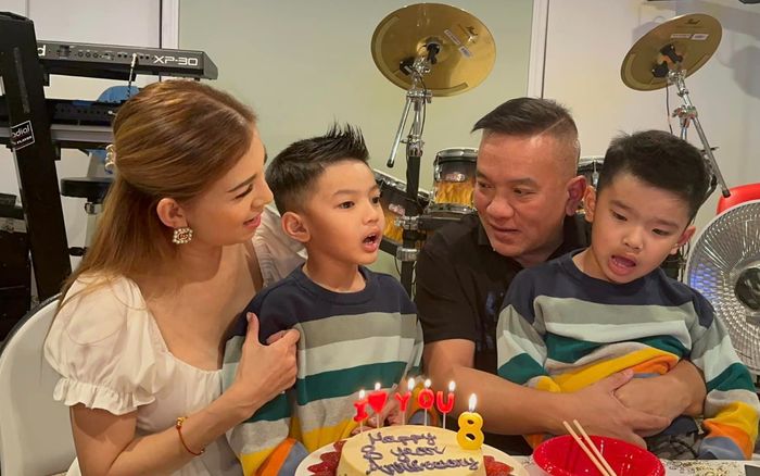 Phản ứng của ca sĩ Phạm Thanh Thảo khi phát hiện con trai hút thuốc