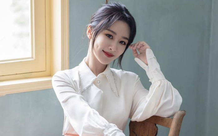 Dương Tử bị bạn thân tố chuyện trong nhà toàn dùng đồ hết hạn