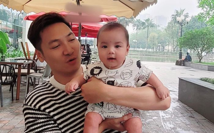 Còn nhỏ tuổi, quý tử nhà Mạnh Trường 'lập kỉ lục' hơn cả bố nổi tiếng khiến phụ huynh phải 'chào thua'