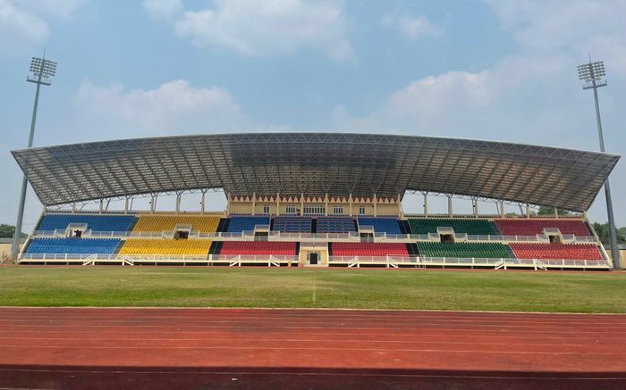 Đội bóng ở miền Bắc thuê sân Kon Tum làm sân nhà