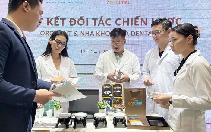 Viện Công Nghệ Nha Khoa Thẩm Mỹ AVA - Địa chỉ bọc răng sứ Lava uy tín quận 3 HCM