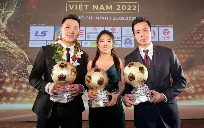 'Văn Quyết không xứng với QBV, yêu cầu VFF cần phạt nặng'
