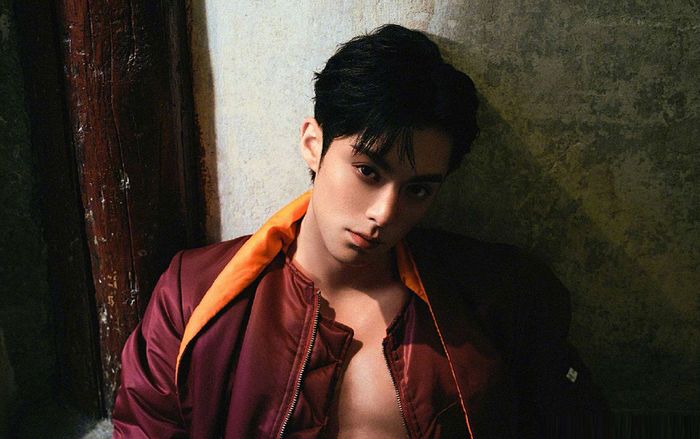 Bị tố mắng diễn viên quần chúng ngu ngốc, sao nam đình đám phải lên tiếng đính chính