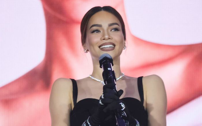 Đôi môi gây tranh cãi của Hồ Ngọc Hà: Rời xa son đỏ là 'bão tố'?