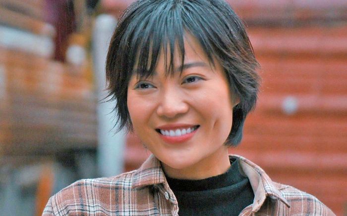 Thanh Hương gây tranh cãi vì răng sứ trắng bóng dù vào vai nghèo khổ ở Cuộc Đời Vẫn Đẹp Sao