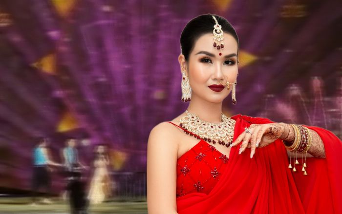 Đẳng cấp Võ Hạ Trâm: Bắn nốt cao, hát tiếng Ấn 'như nuốt đĩa' trên sân khấu mới