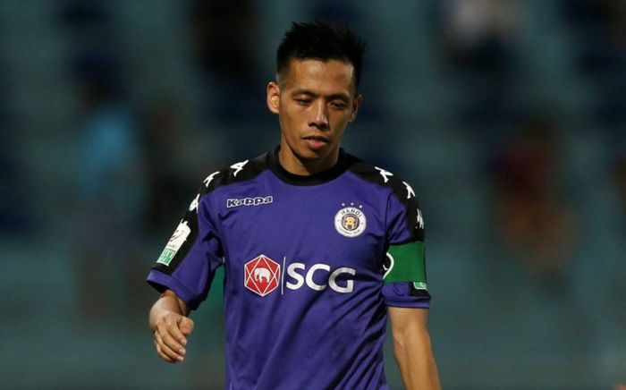 Văn Quyết sẽ bị cấm 24 tháng đến vô thời hạn nếu tái diễn hành vi xấu với trọng tài