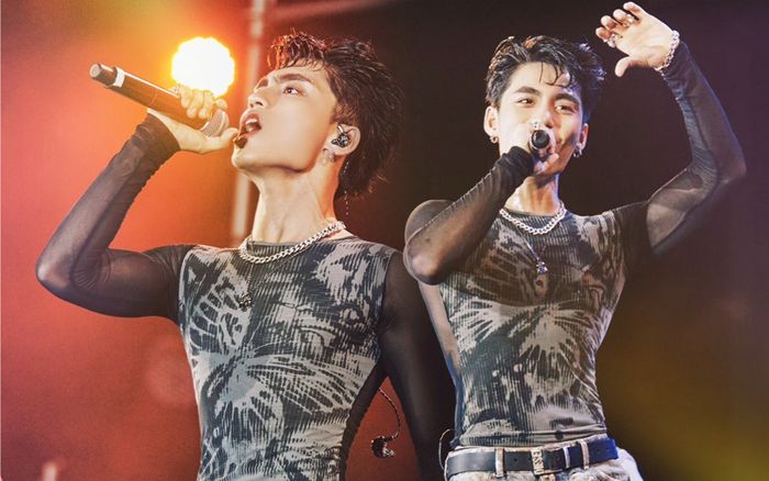 MONO khoe thân hình rắn chắc với trang phục 'mỏng tang', dân mạng ví von 'như múa lân'