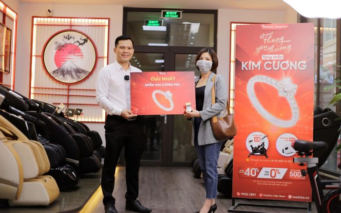 Chính thức lộ diện khách hàng may mắn thứ 2 trúng nhẫn kim cương của Toshiko