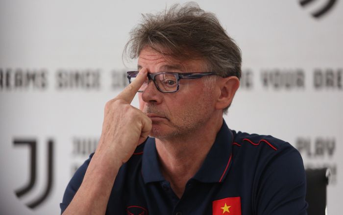 HLV Troussier tự tin trước Lào: U22 Việt Nam sẽ trình diễn tốt nhất