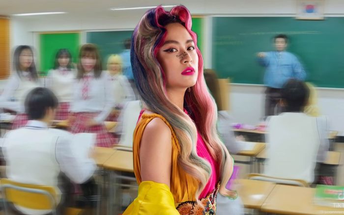 Xôn xao thầy giáo và học sinh Hàn Quốc nhảy See Tình của Hoàng Thùy Linh ngay trong lớp học?