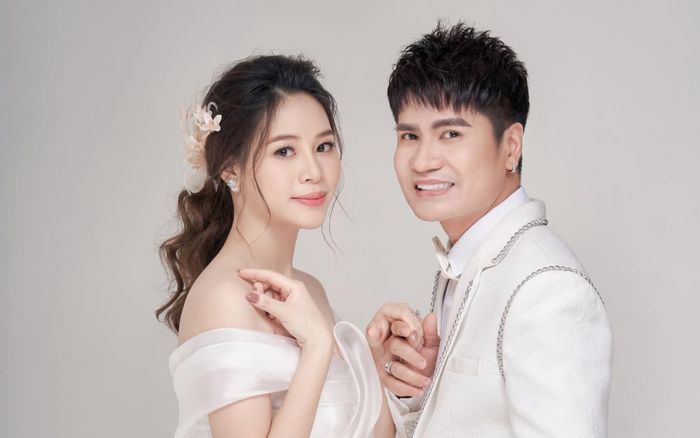 Cuộc sống hiện tại của 'ngôi sao nhạc sàn' bên vợ trẻ kém 18 tuổi