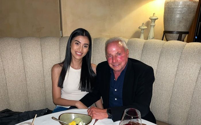 Hotgirl Việt yêu tỷ phú U80 được đưa về Mỹ gặp gỡ gia đình: Hội ngộ cả vợ cũ của chồng!