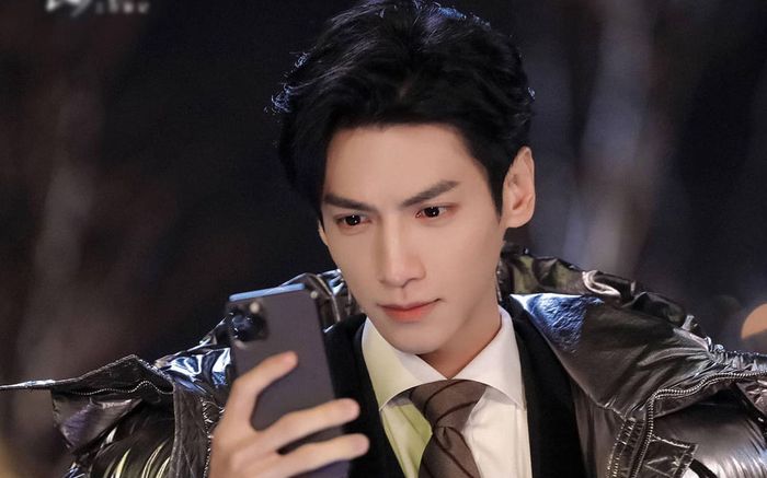 Không còn là tin đồn, La Vân Hi chính thức công khai người yêu kém 8 tuổi, nhan sắc đỉnh hơn cả Bạch Lộc