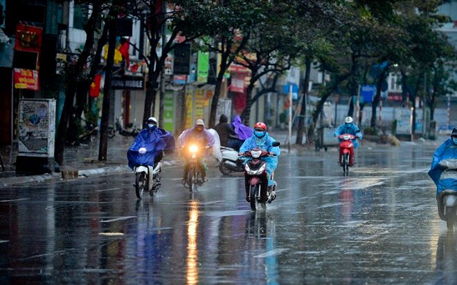Không khí lạnh tràn về giữa hè, miền bắc mưa kéo dài, nhiệt độ giảm sâu