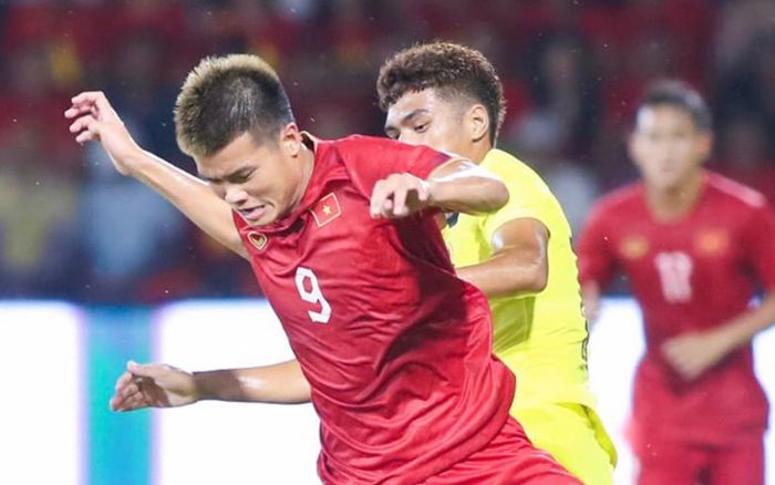 HLV Troussier: Đá hơn người, U22 Việt Nam kiểm soát tốt