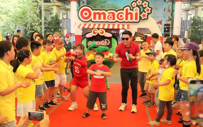 Lần đầu ra mắt sân chơi cho trẻ em, Omachi Spaghetti ghi điểm tuyệt đối với bố mẹ