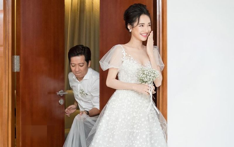 4 bộ váy Nhã Phương đặt may riêng cho lễ đính hôn và cưới  Tin tức Online