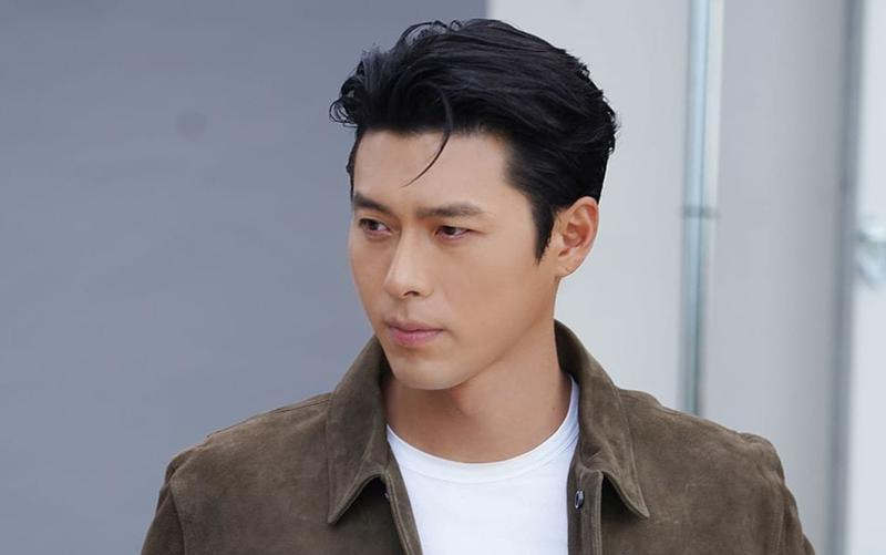 Hyun Bin Bị 'Tóm Sống' Đi Hẹn Hò Với Gái Xinh Mà Không Có Son Ye