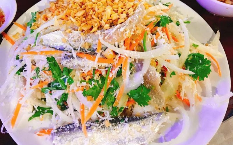 Gỏi Cá Trích Đặc Sản Phú Quốc Món ăn đậm chất vùng biển