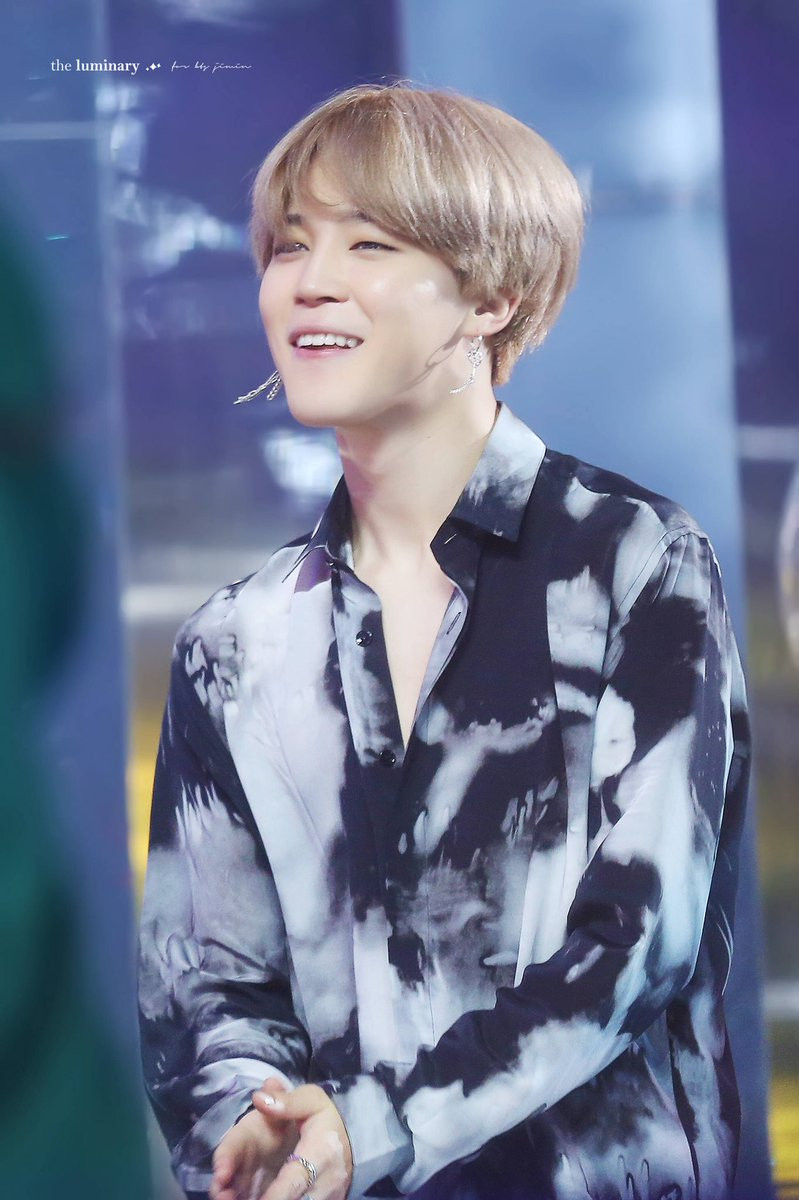 Fan EXO và BTS khiến dân mạng chết cười khi Sehun - Jimin 'đụng hàng': Người kêu khoe thịt, kẻ khuyên giữ giá Ảnh 8
