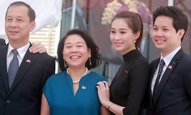 Những mỹ nhân Việt làm dâu nhà siêu đại gia và cái kết như mơ của triệu cô gái Ảnh 8