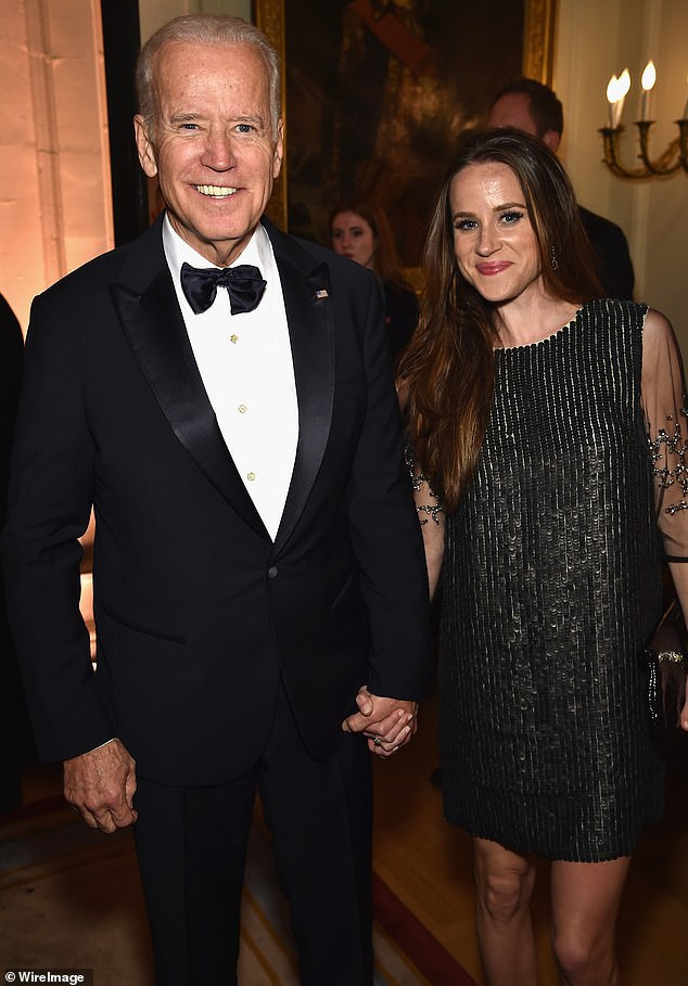 Ái nữ duy nhất của ông Joe Biden là người như thế nào? Ảnh 1