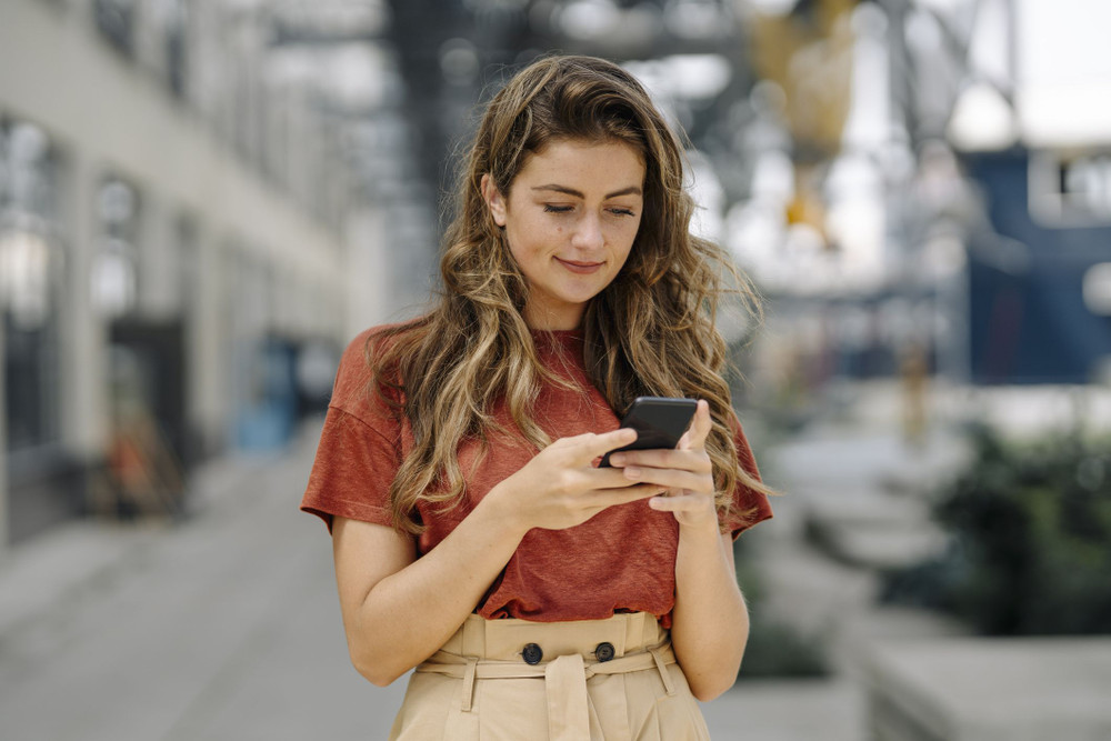 Smartphone có thể 'lấy đi' gần 9 năm cuộc đời của bạn Ảnh 2