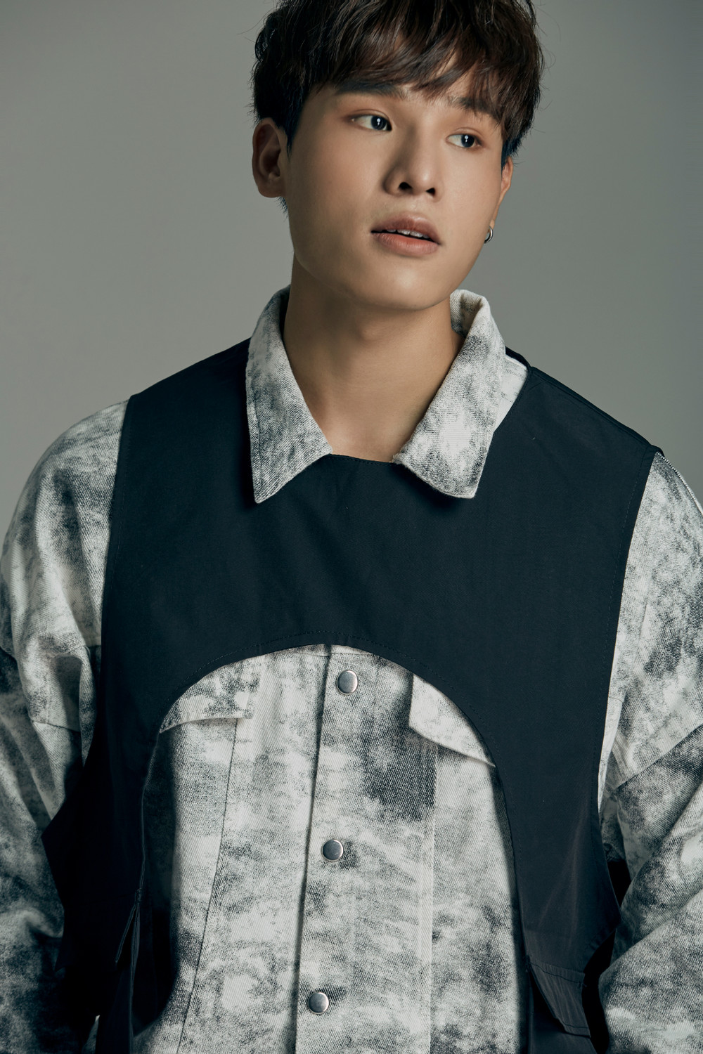 Dee Trần (The Voice) khoe giọng hát ngày càng trưởng thành trong ca khúc comeback 'Nỗi buồn mang tên em' Ảnh 1