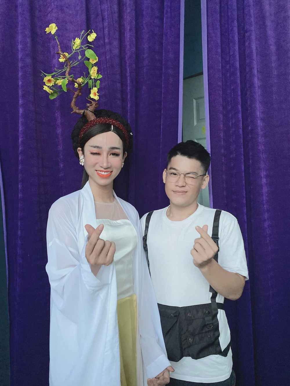 Diễn viên Long Chun bị khối u ác tính ngay vùng xương hàm, lấy xương ống đồng lắp vào nhưng bị đào thải Ảnh 7