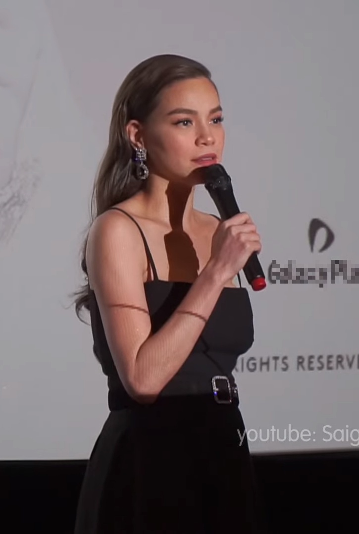Soi nhan sắc Hà Hồ qua camera thường vẫn lung linh và không tì vết dù mới sinh hơn một tháng Ảnh 5