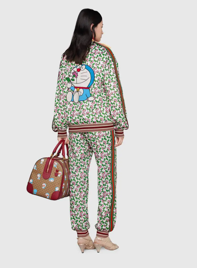 Gucci in hình Doraemon lên túi xách, quần áo bán giá ngàn đô Ảnh 3