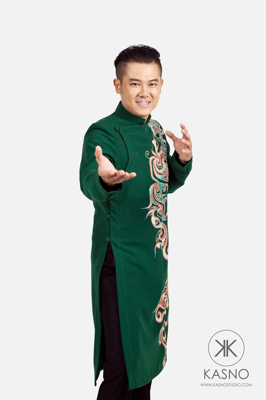 Nhìn lại cuộc đời và sự nghiệp của Vân Quang Long: Cả bầu trời tuổi thơ của nhiều khán giả 8x - 9x! Ảnh 2