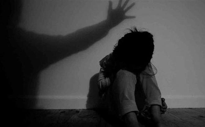 Điều tra vụ bé gái 11 tuổi kể với mẹ chuyện có quan hệ tình dục với nhiều thanh niên Ảnh 1