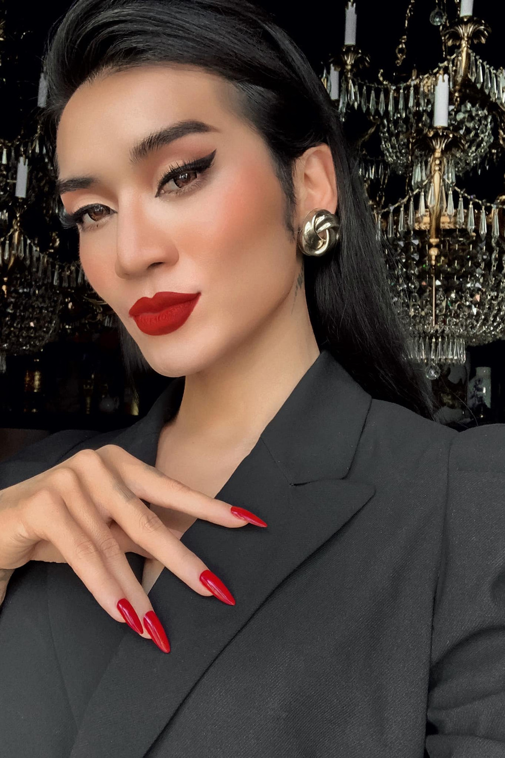 BB Trần xin việc giữ chồng Kim Lý giúp 'mẹ bỉm sữa', Hồ Ngọc Hà thuê ngay: 'Làm ơn qua gấp' Ảnh 6